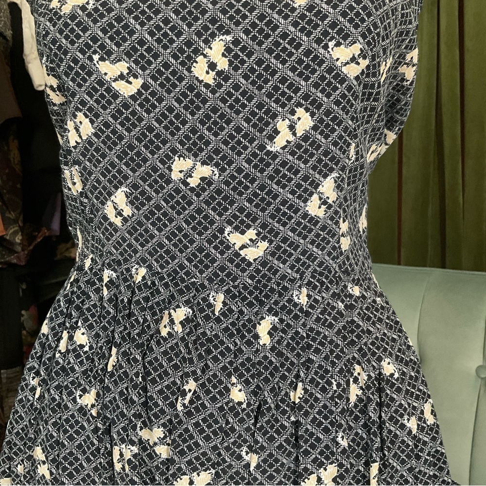 E.D. Michaels Scotty Dog Vintage Inspired Apron Dress With Pockets - Picture 3 of 7